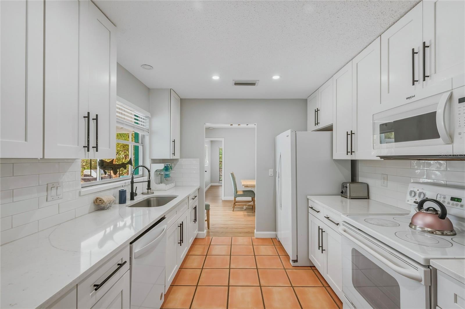 1133 MONTEZUMA DR, BRADENTON, FL, 34209