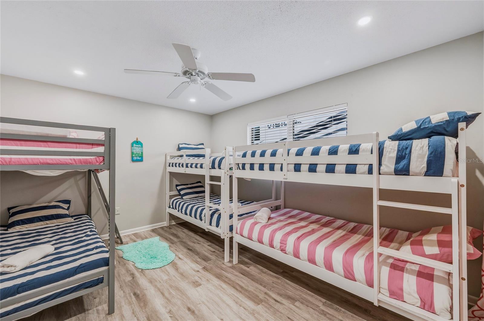 1133 MONTEZUMA DR, BRADENTON, FL, 34209