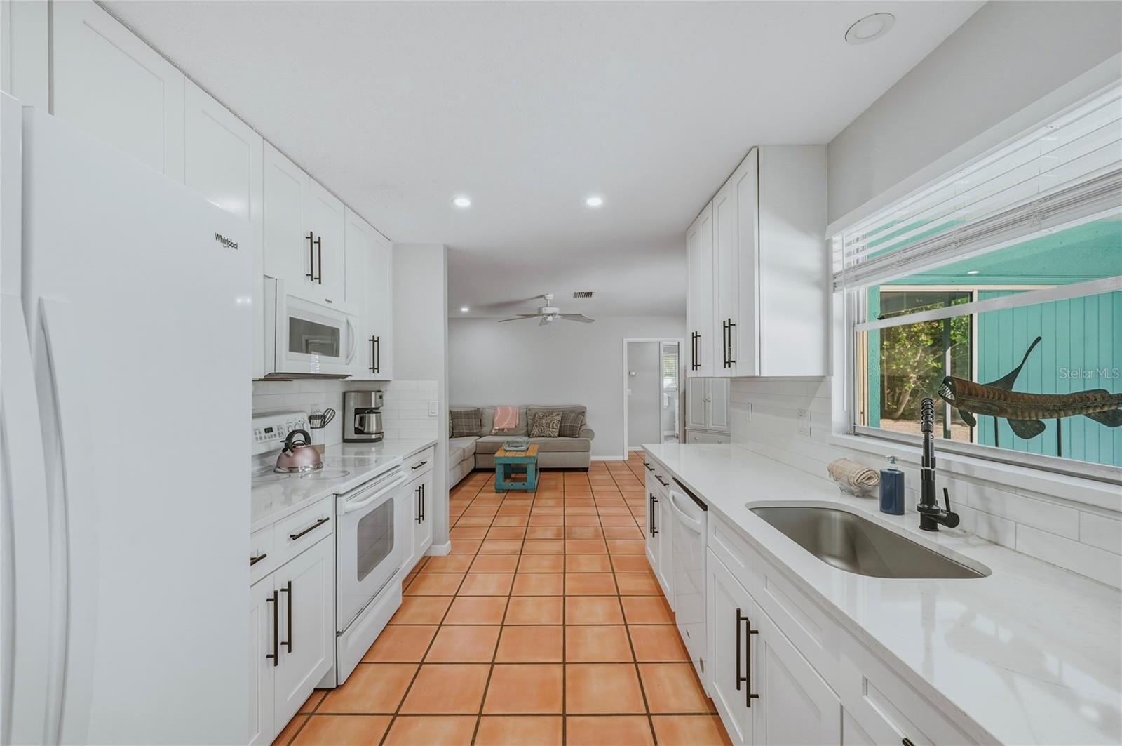 1133 MONTEZUMA DR, BRADENTON, FL, 34209