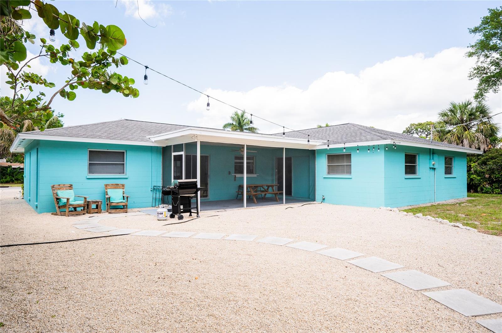 1133 MONTEZUMA DR, BRADENTON, FL, 34209