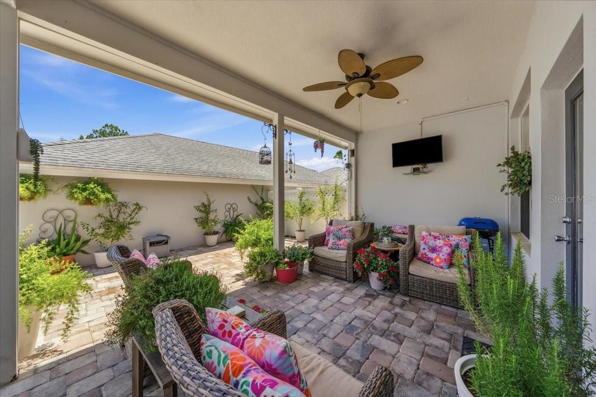 9606 ROYCE DR, TAMPA, FL, 33626