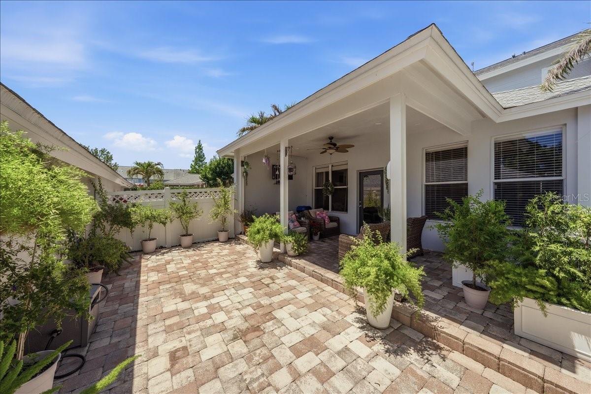 9606 ROYCE DR, TAMPA, FL, 33626