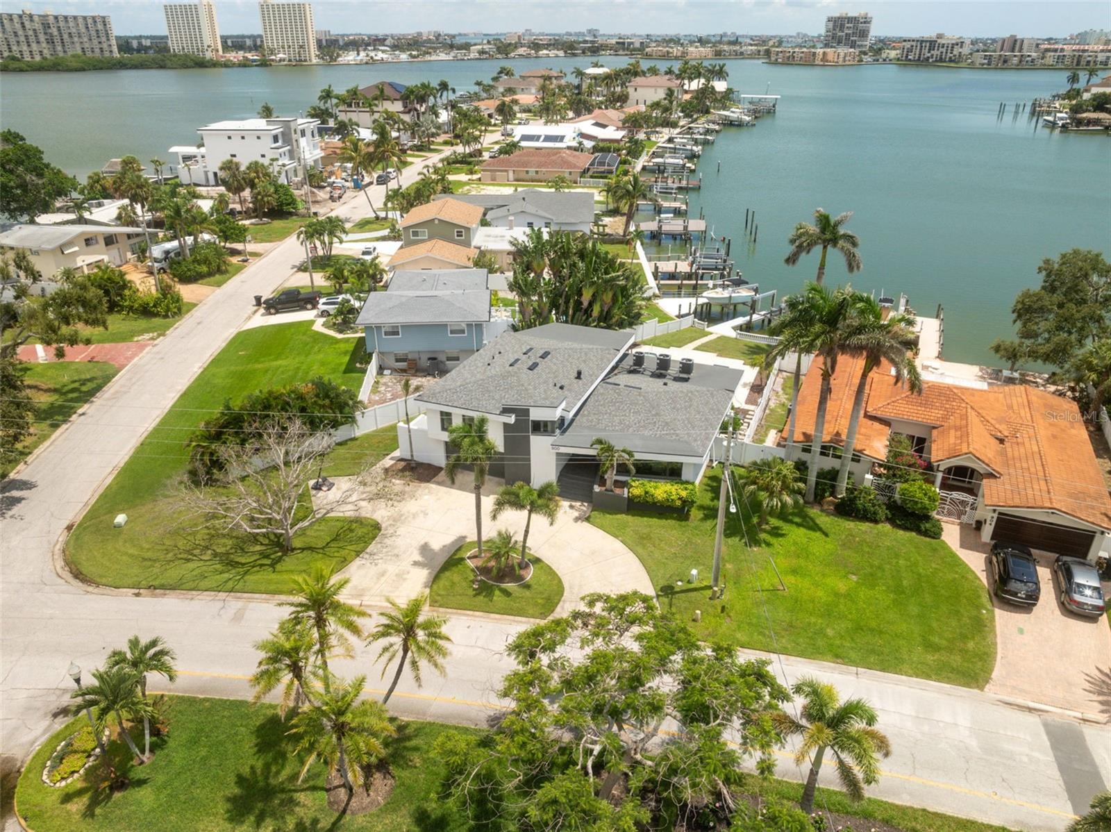 900 79TH ST S, ST PETERSBURG, FL, 33707