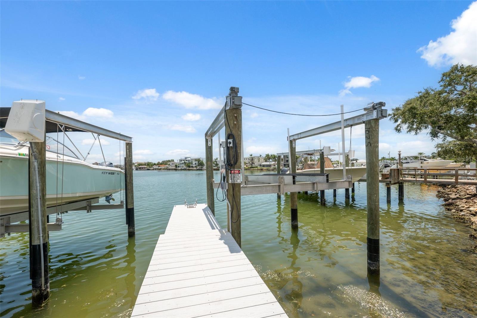 900 79TH ST S, ST PETERSBURG, FL, 33707