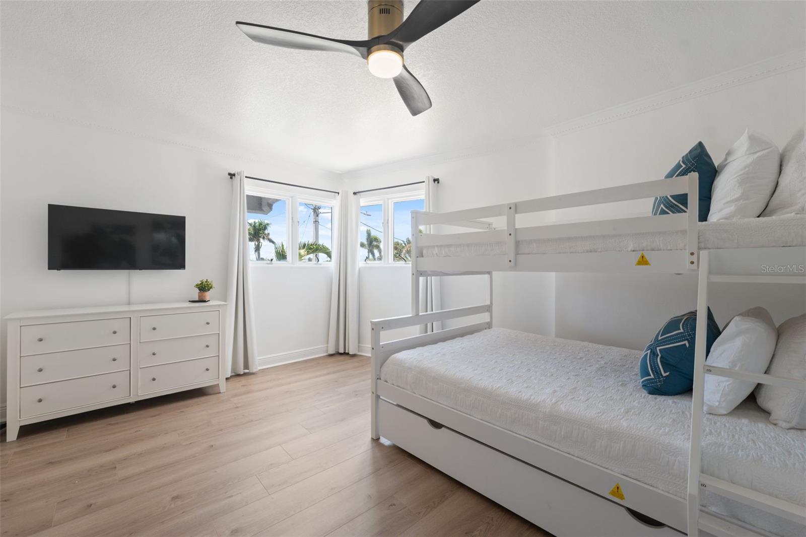 900 79TH ST S, ST PETERSBURG, FL, 33707