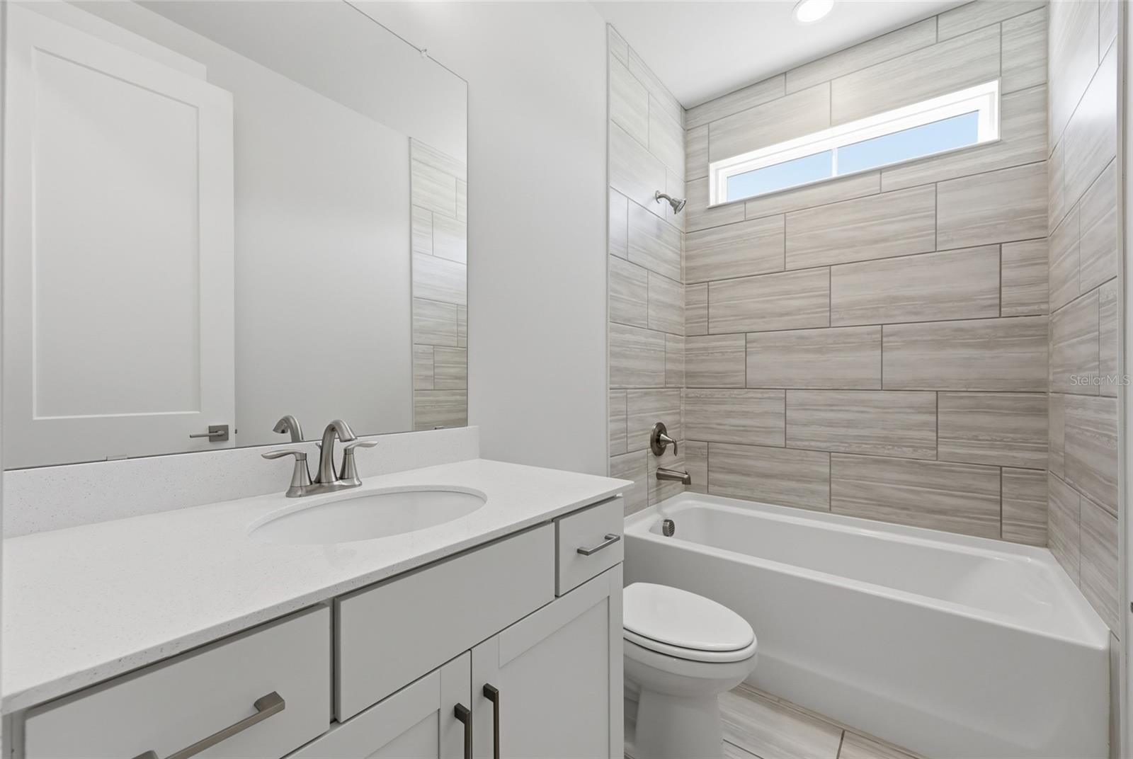 88 LARAMIE DR, PALM COAST, FL, 32137