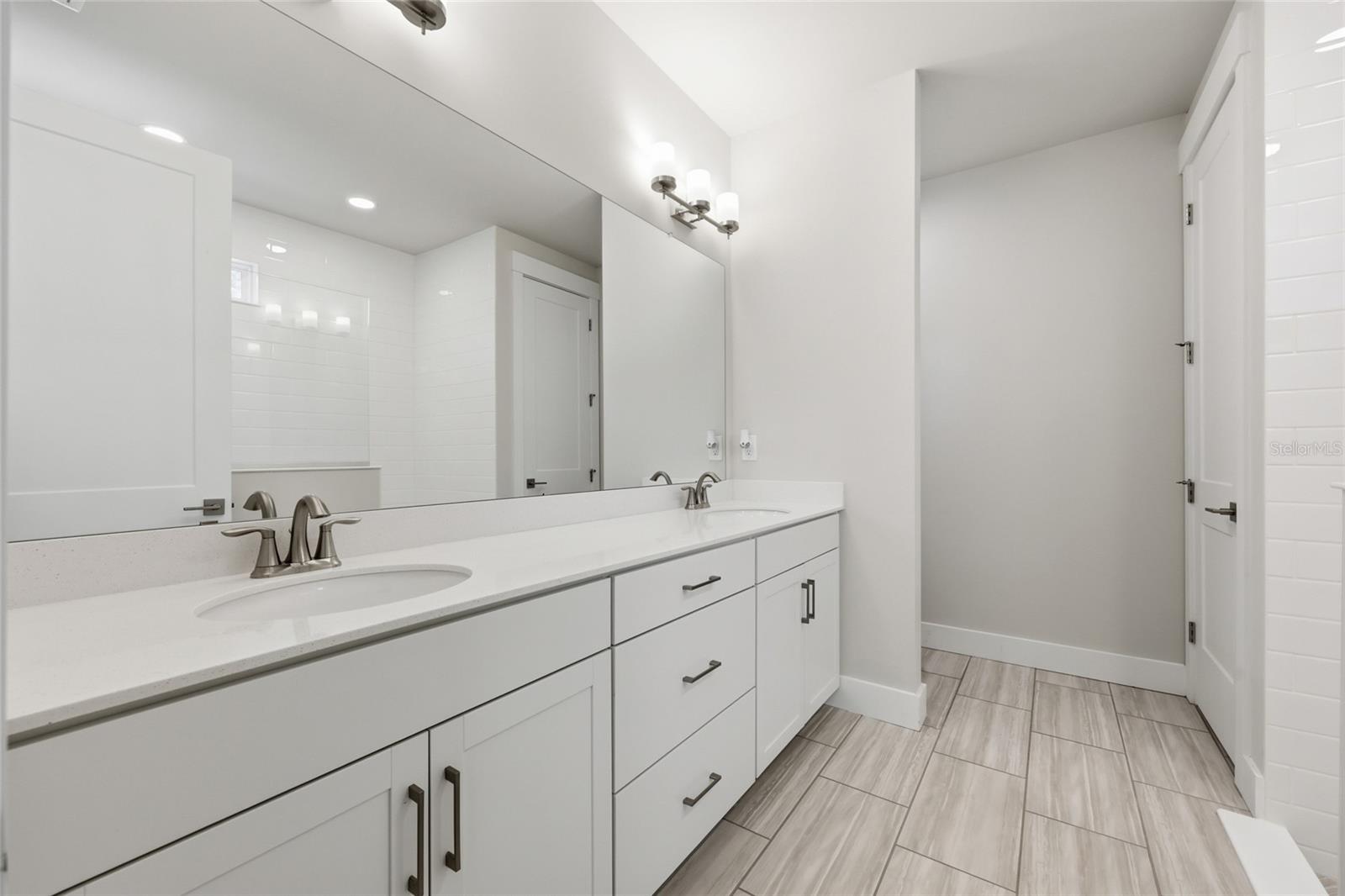 88 LARAMIE DR, PALM COAST, FL, 32137