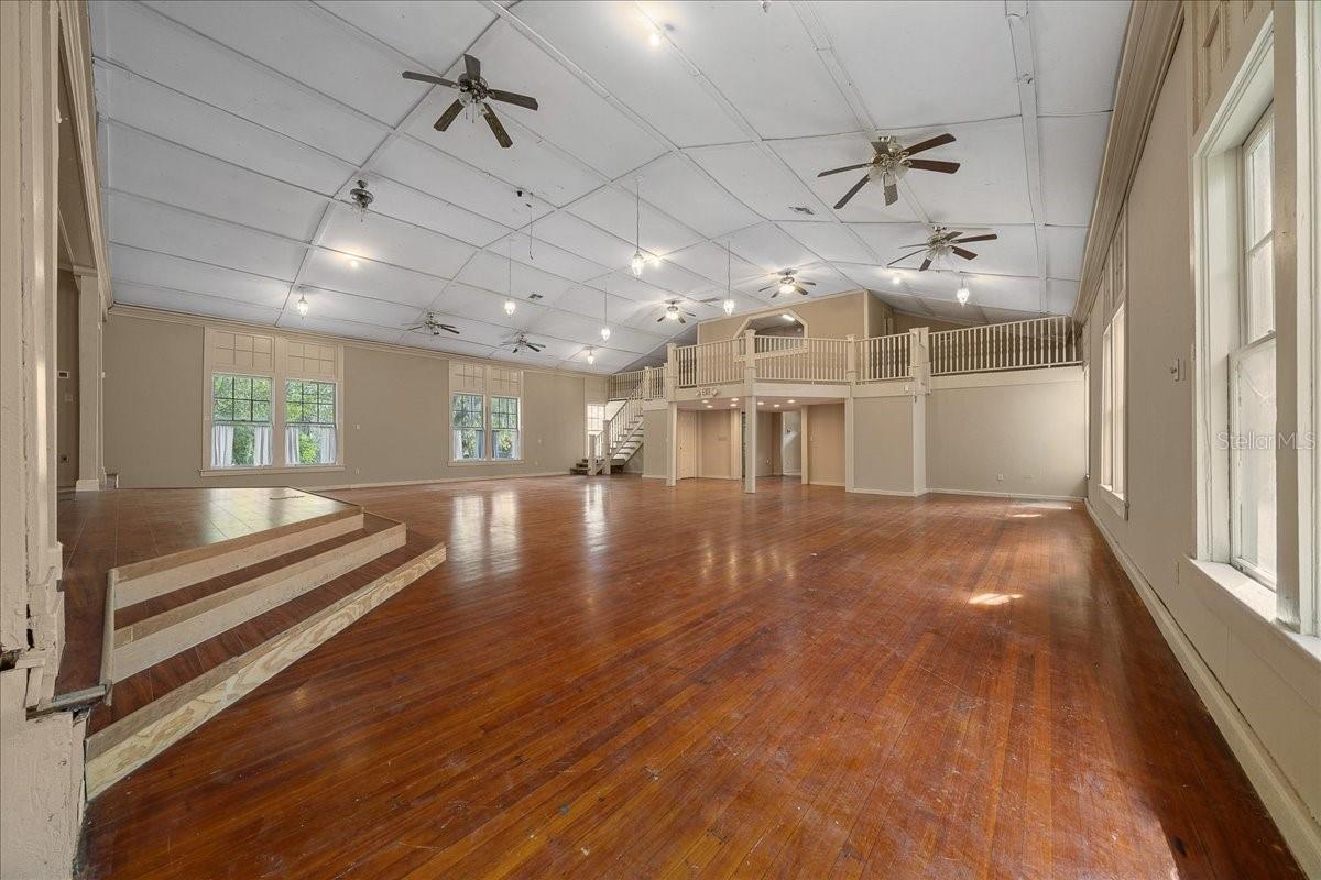 118 NE TUSCAWILLA AVE, OCALA, FL, 34470