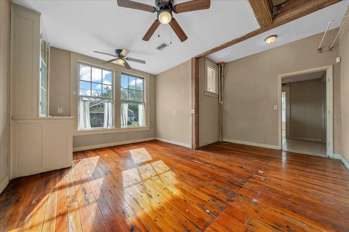 118 NE TUSCAWILLA AVE, OCALA, FL, 34470