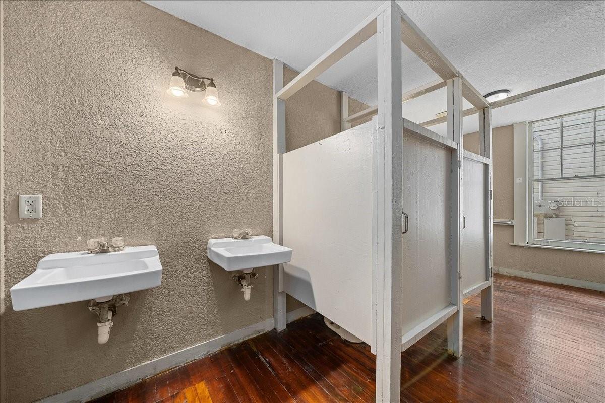 118 NE TUSCAWILLA AVE, OCALA, FL, 34470