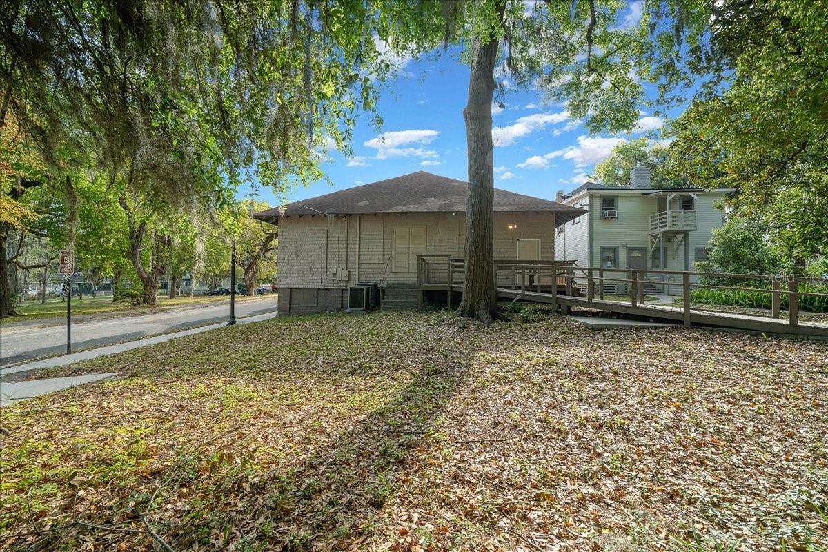 118 NE TUSCAWILLA AVE, OCALA, FL, 34470