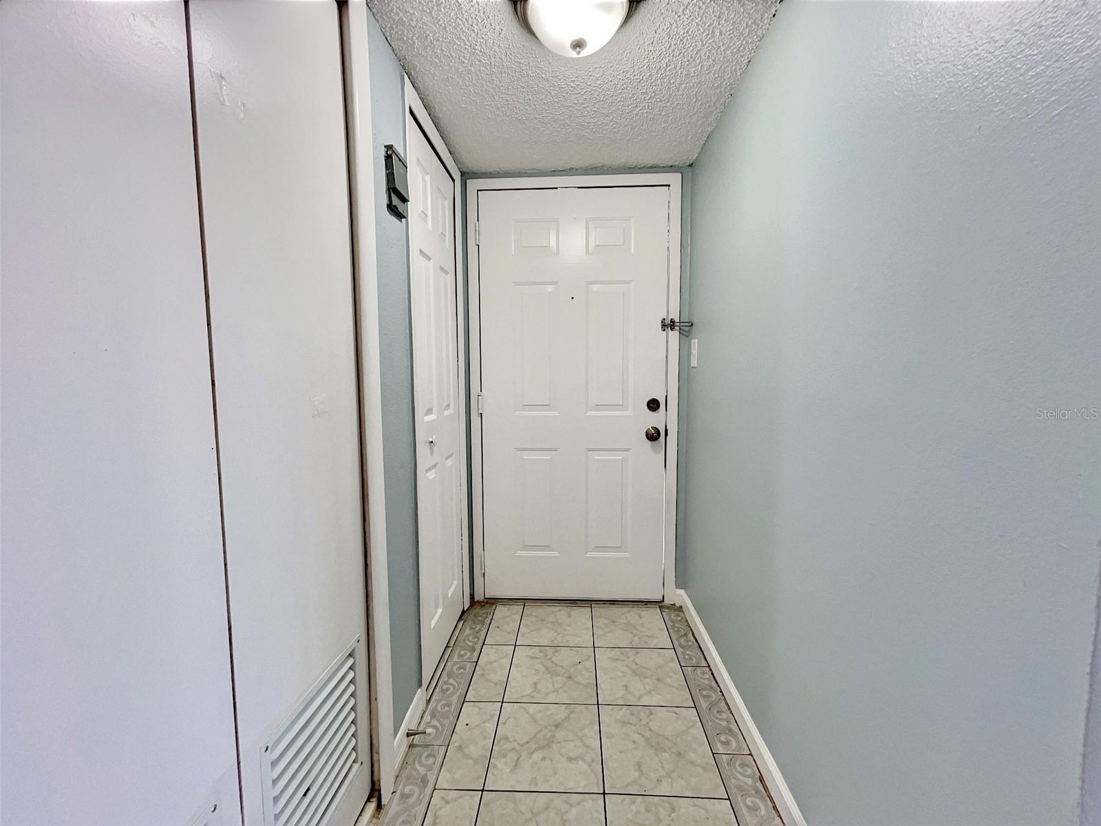 865 SKY LAKE CIR #D, ORLANDO, FL, 32809