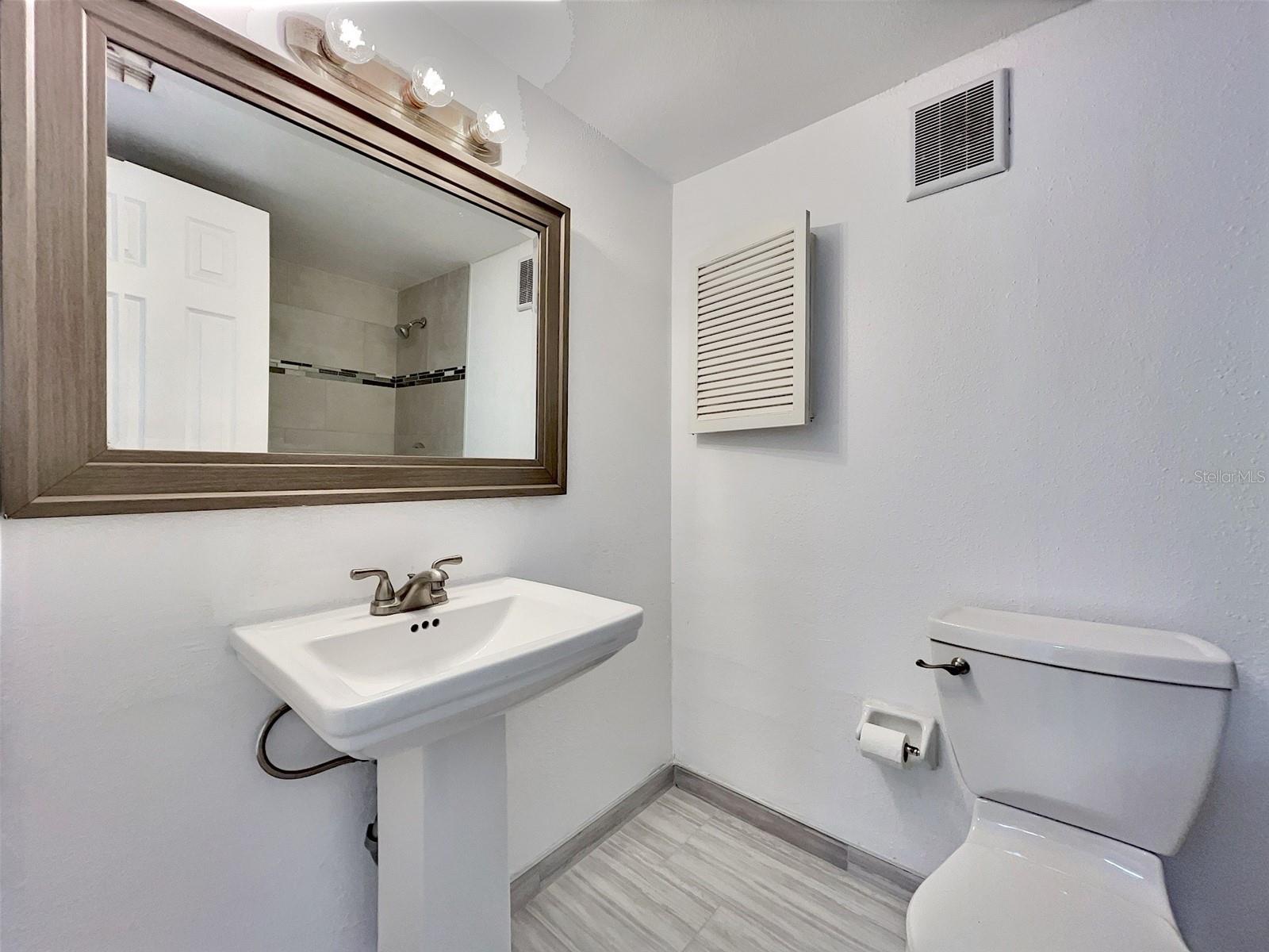 865 SKY LAKE CIR #D, ORLANDO, FL, 32809
