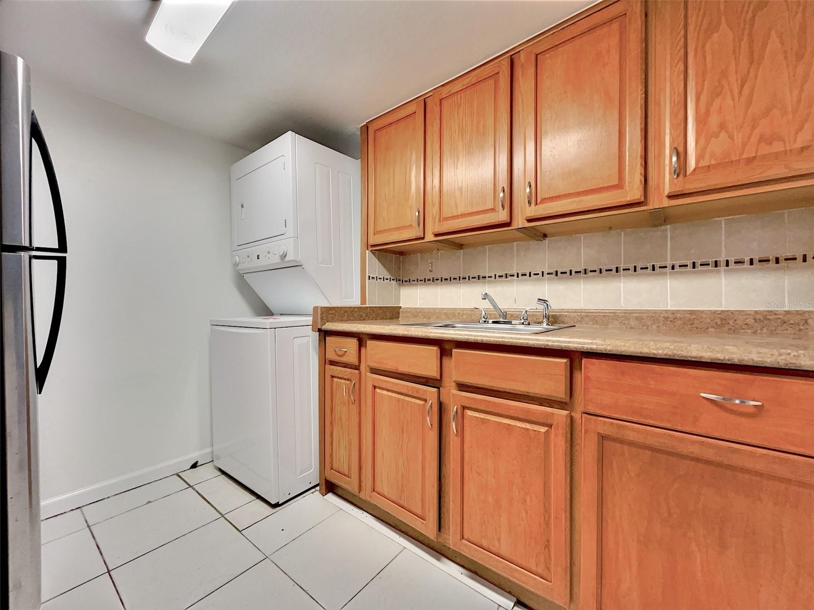 865 SKY LAKE CIR #D, ORLANDO, FL, 32809