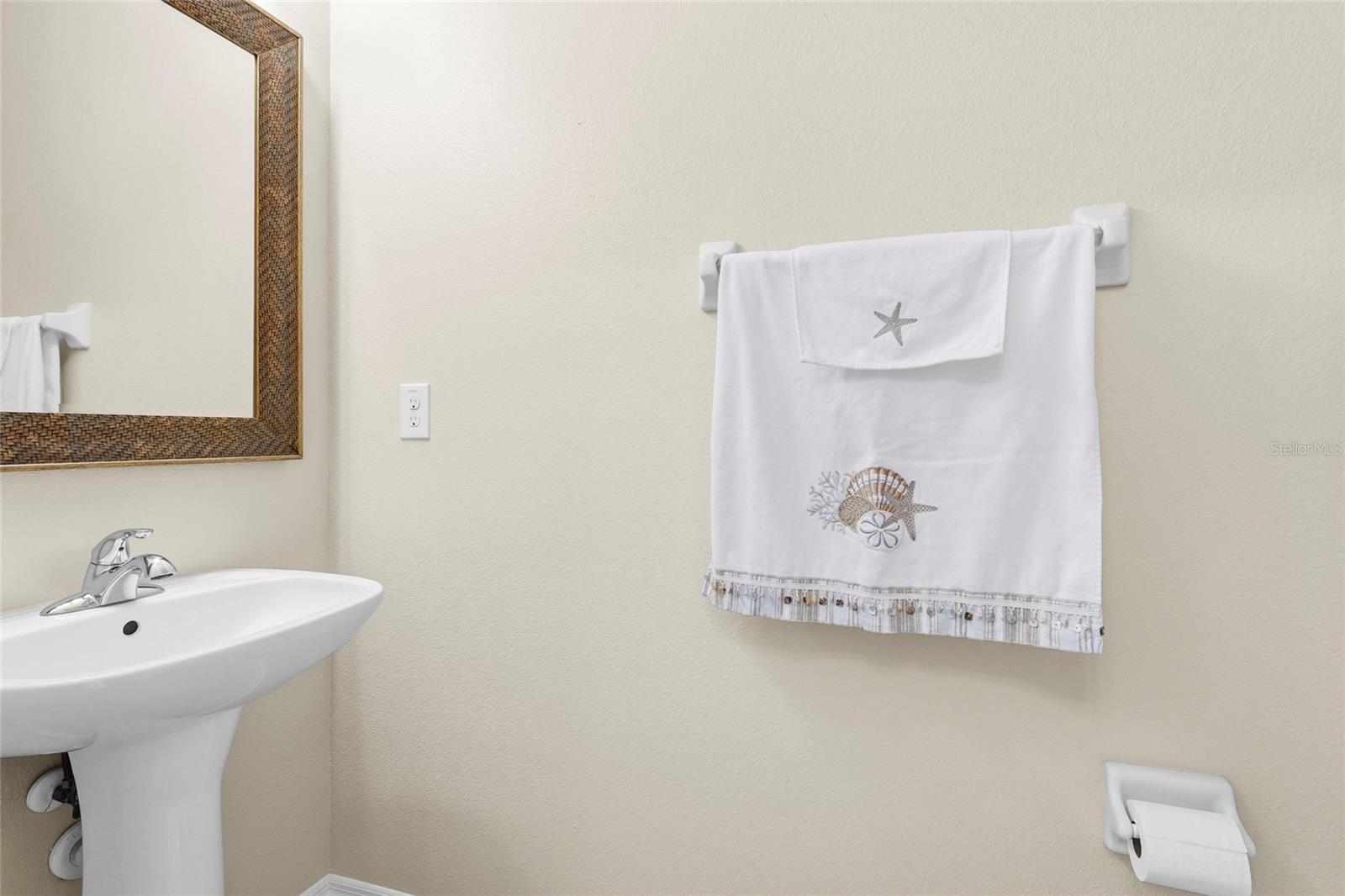 8457 KARPEAL DR, SARASOTA, FL, 34238