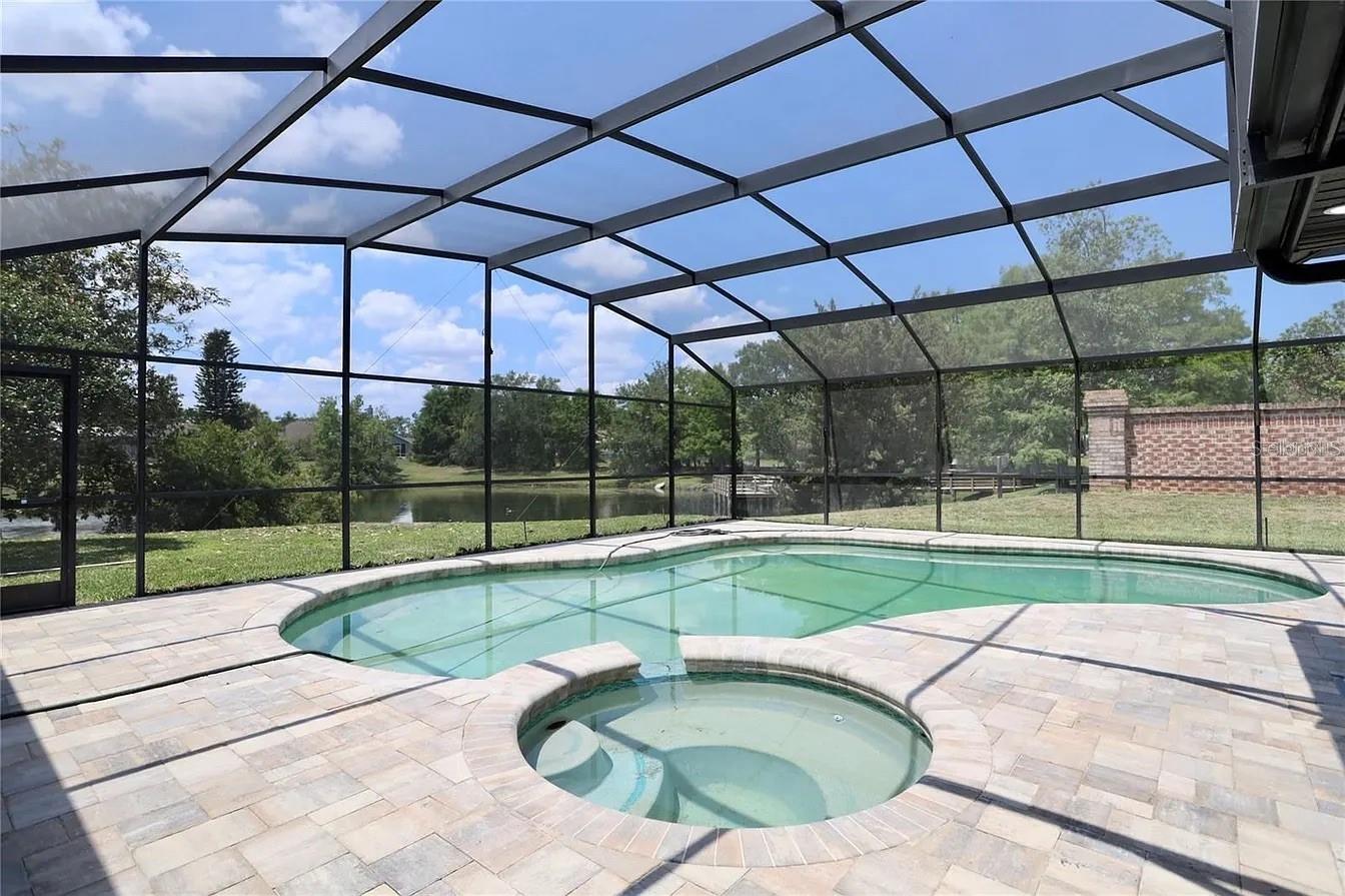 2913 EAGLE LAKE DR, ORLANDO, FL, 32837