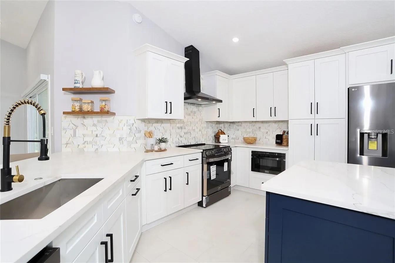 2913 EAGLE LAKE DR, ORLANDO, FL, 32837