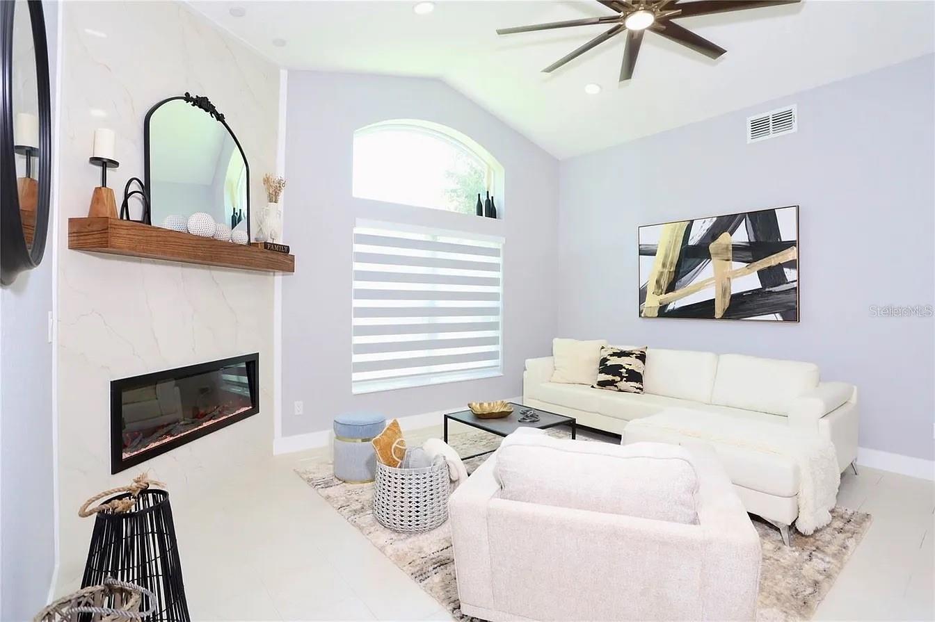 2913 EAGLE LAKE DR, ORLANDO, FL, 32837