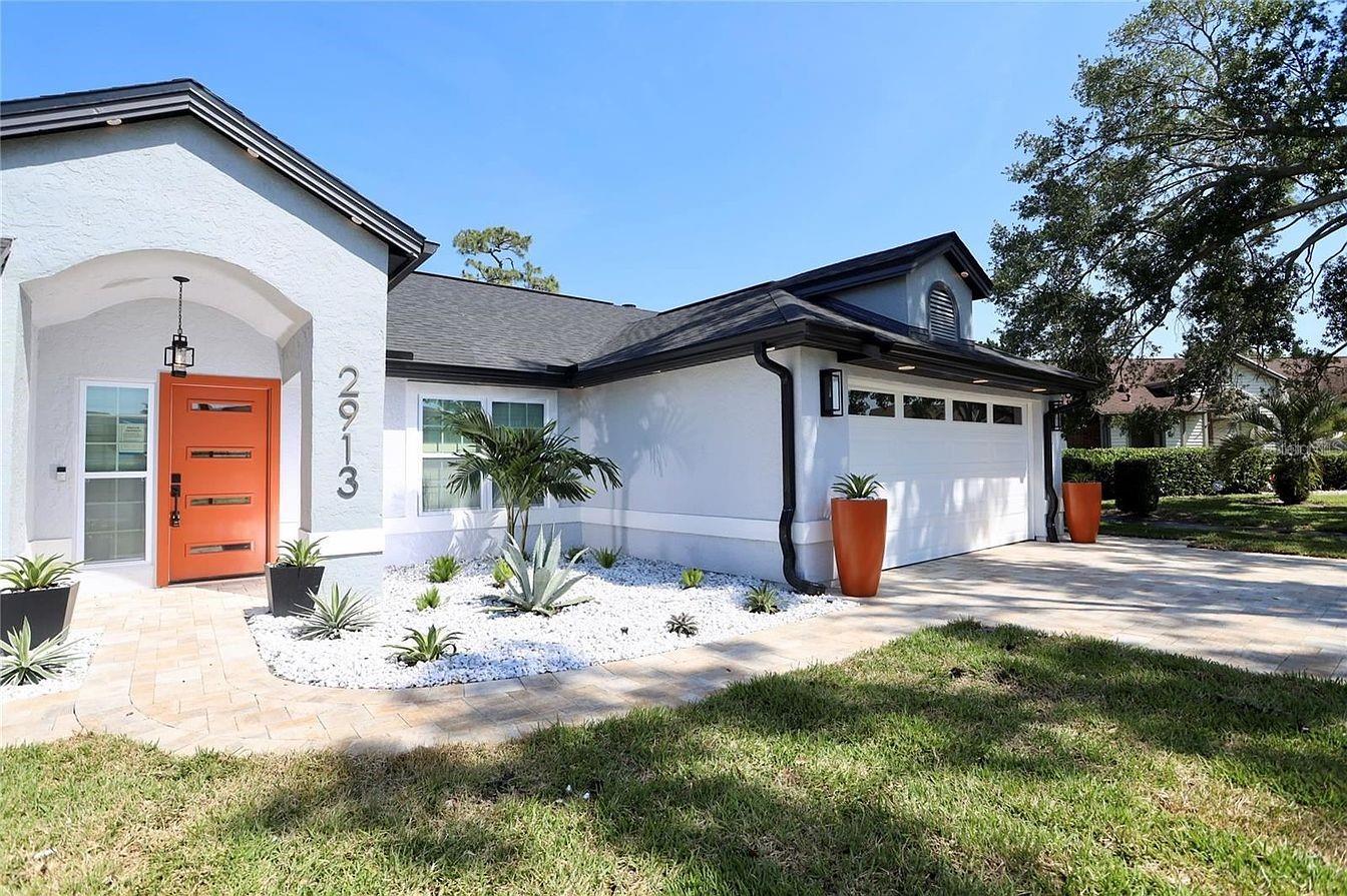 2913 EAGLE LAKE DR, ORLANDO, FL, 32837