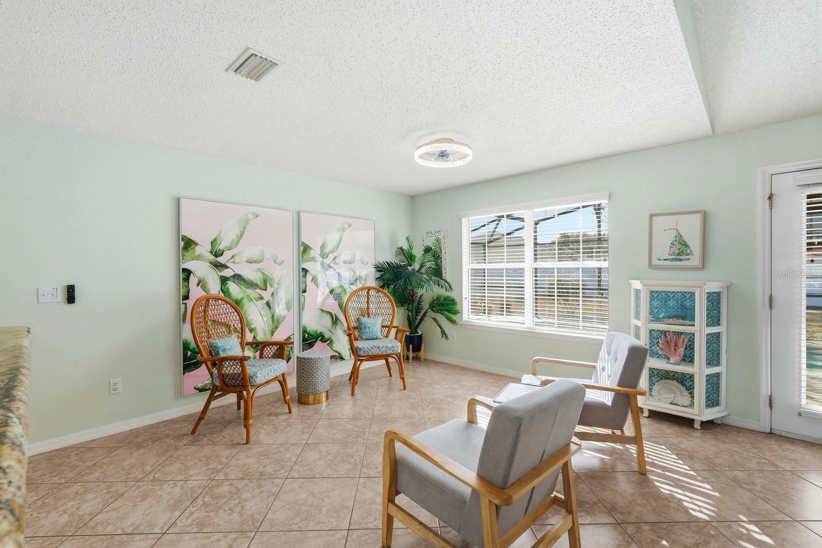 14 ROXANNE LN, PALM COAST, FL, 32164
