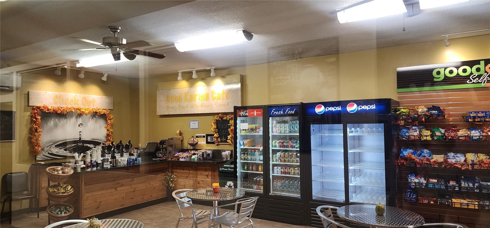 2402 ECUADORIAN WAY #22, CLEARWATER, FL, 33763