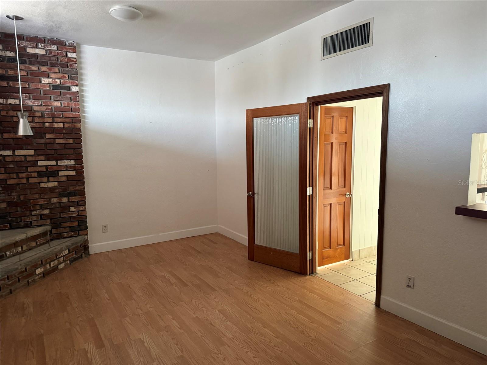 4930 PARK BLVD N #1, PINELLAS PARK, FL, 33781