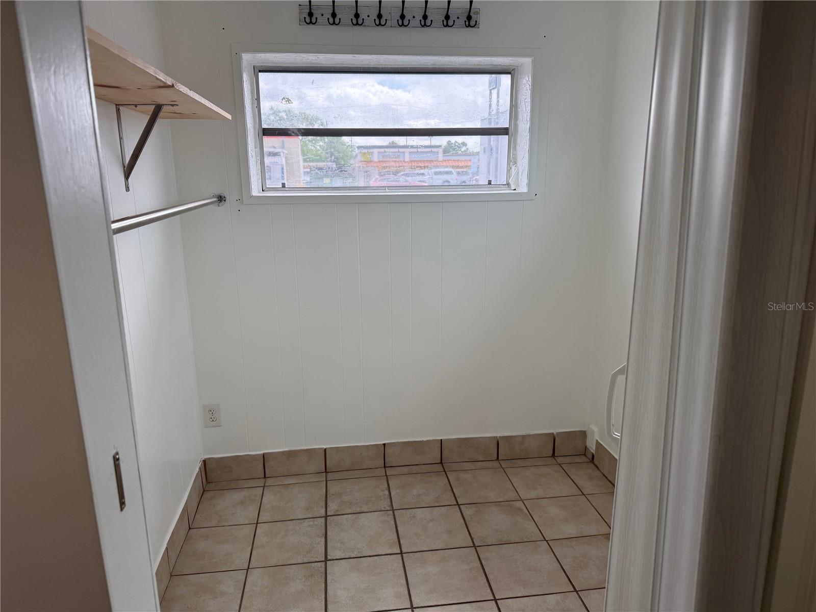 4930 PARK BLVD N #1, PINELLAS PARK, FL, 33781