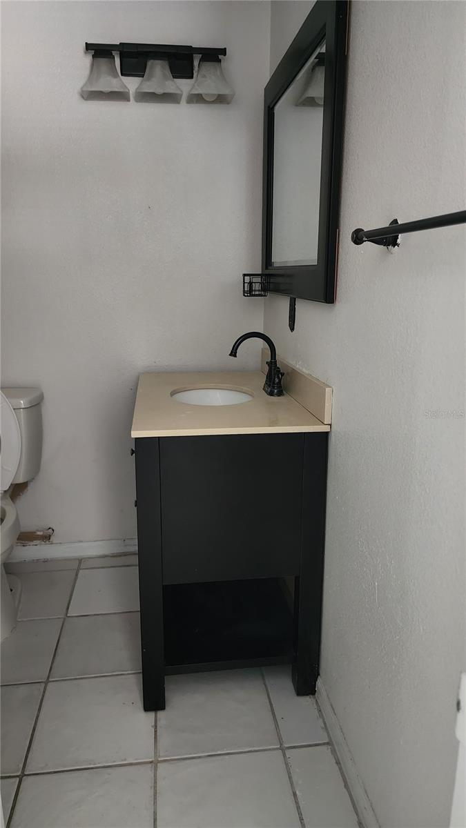 5015 EDMEE CIR, ORLANDO, FL, 32822