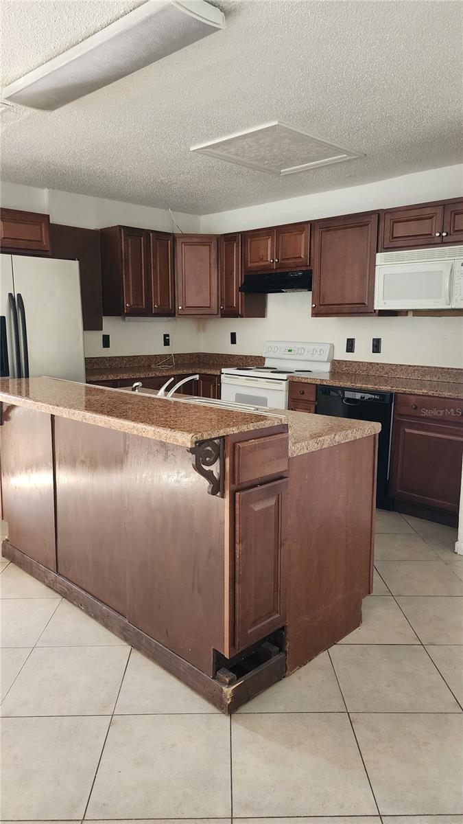 5015 EDMEE CIR, ORLANDO, FL, 32822