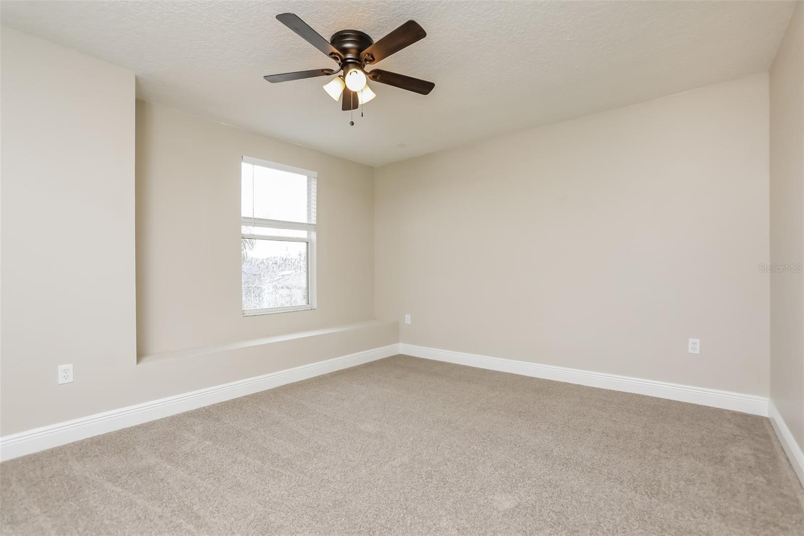 207 TARANTO WAY, KISSIMMEE, FL, 34758