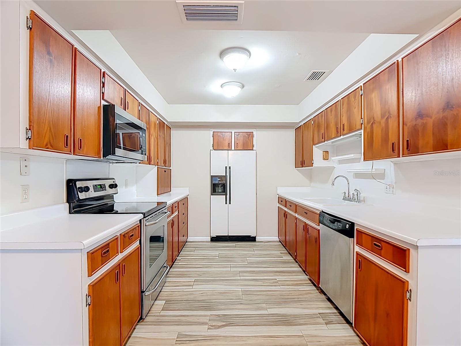 112 ELM SQ N, LAKELAND, FL, 33813