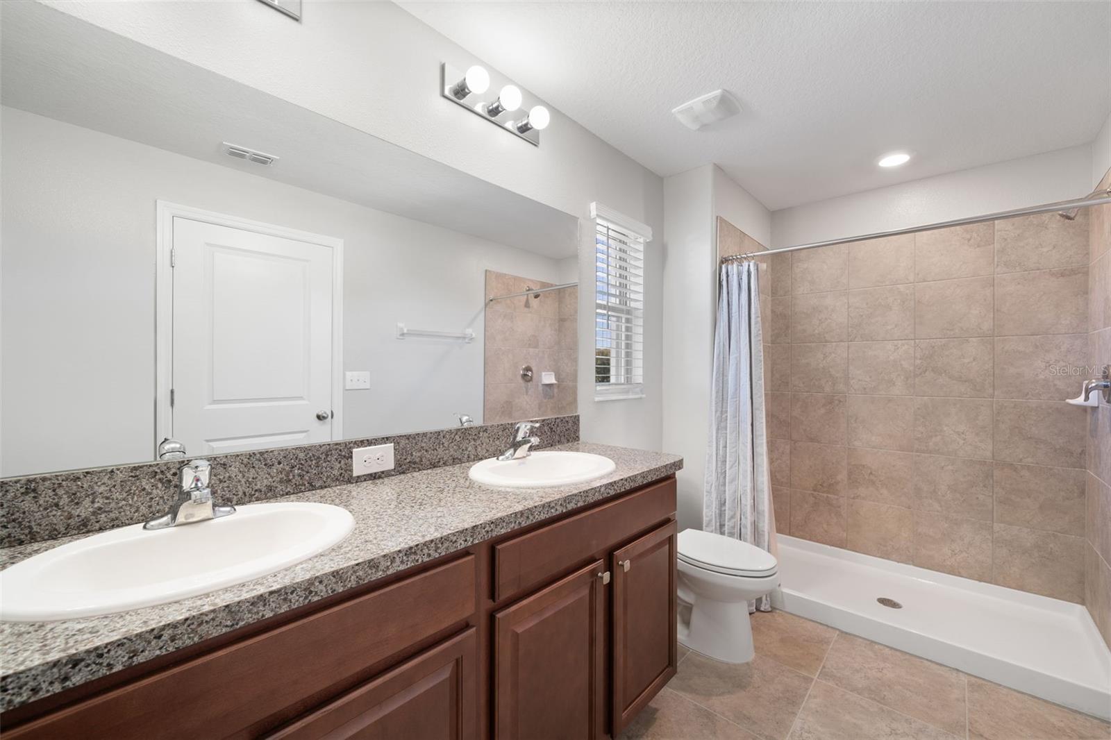 7678 GINGER LILY CT, TAMPA, FL, 33619
