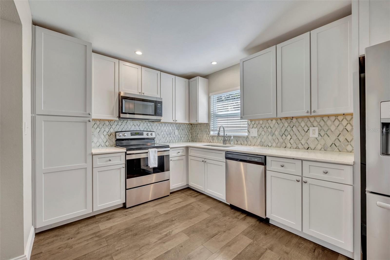 3202 DRAKE DR, ORLANDO, FL, 32810