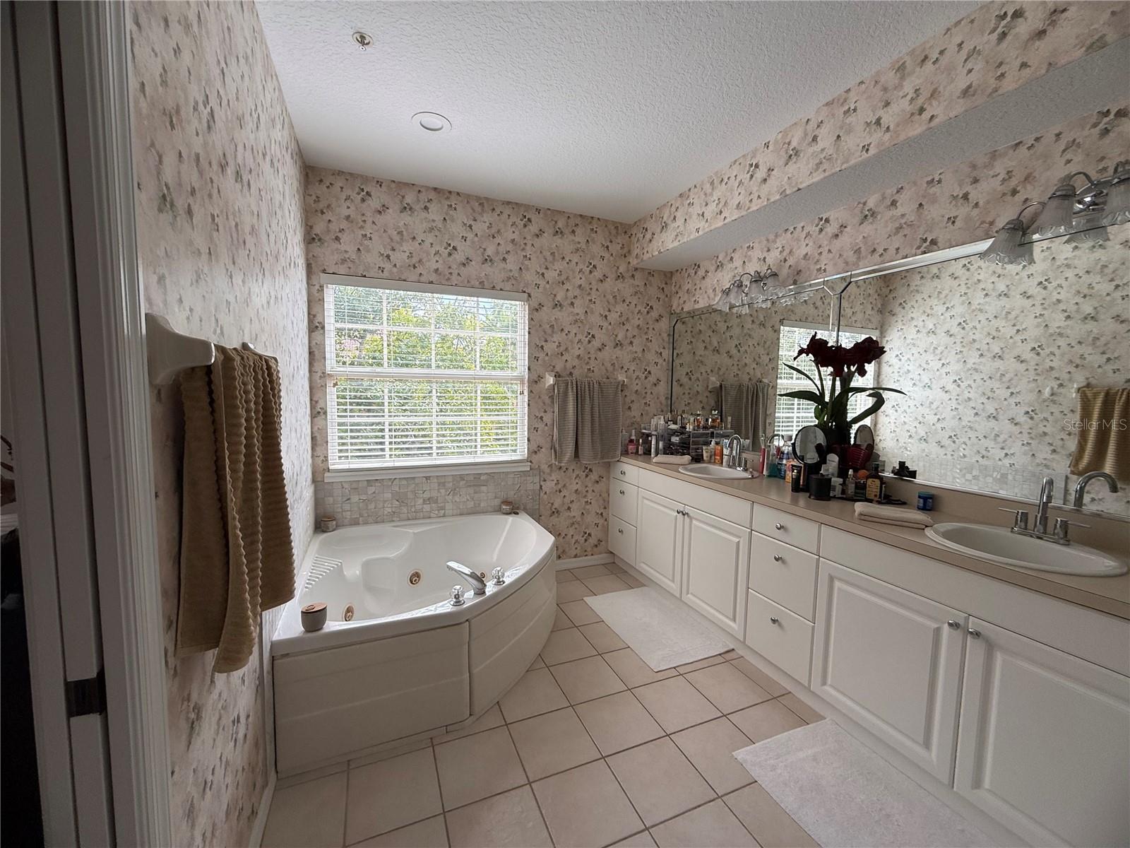 3625 SQUARE WEST LN #4, SARASOTA, FL, 34238