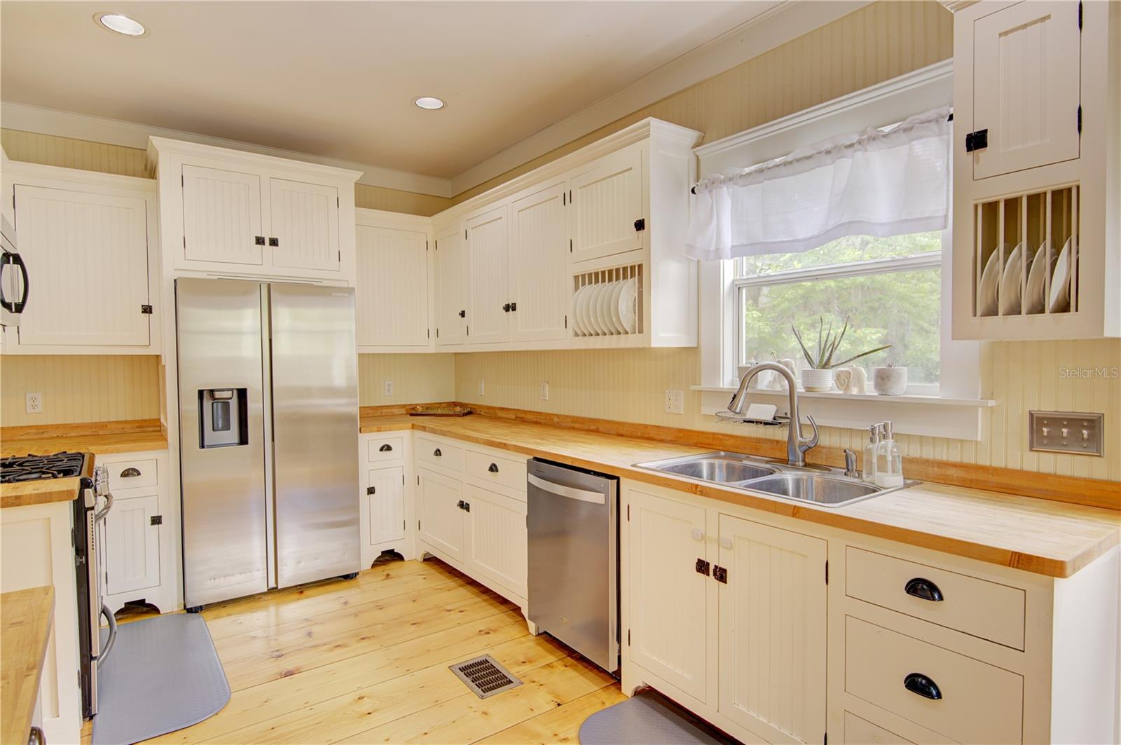426 N CLARA AVE, DELAND, FL, 32720