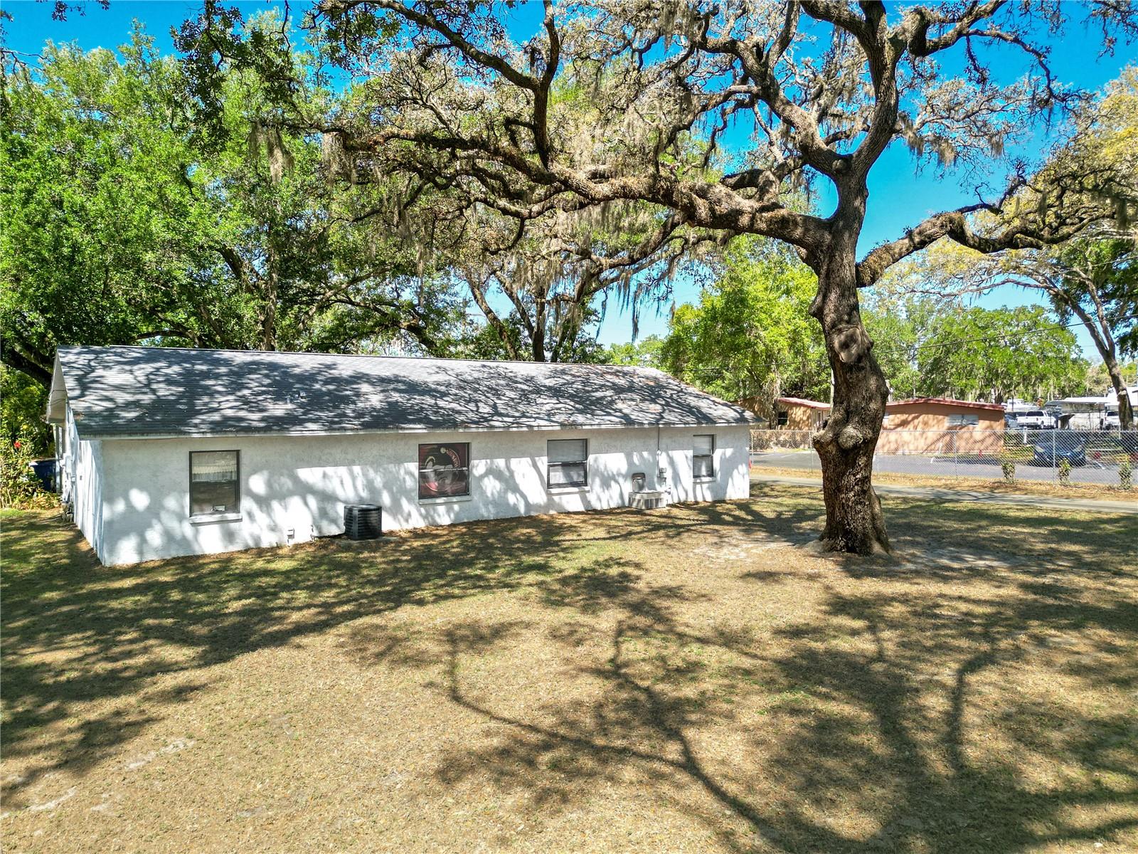 5415 MCLEOD DR, TAMPA, FL, 33610