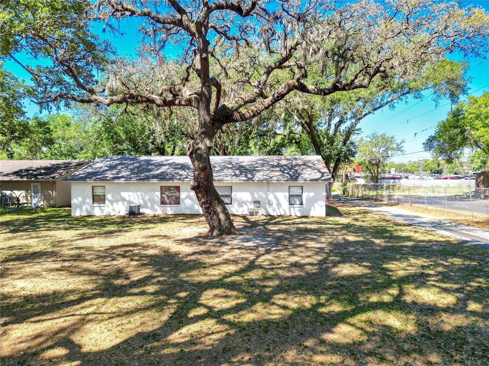 5415 MCLEOD DR, TAMPA, FL, 33610