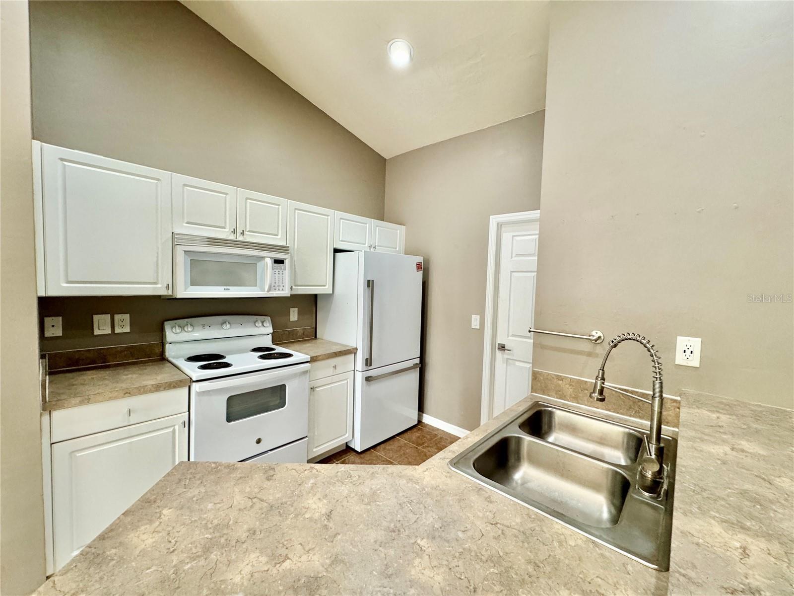 2172 MACARIS AVE, NORTH PORT, FL, 34286