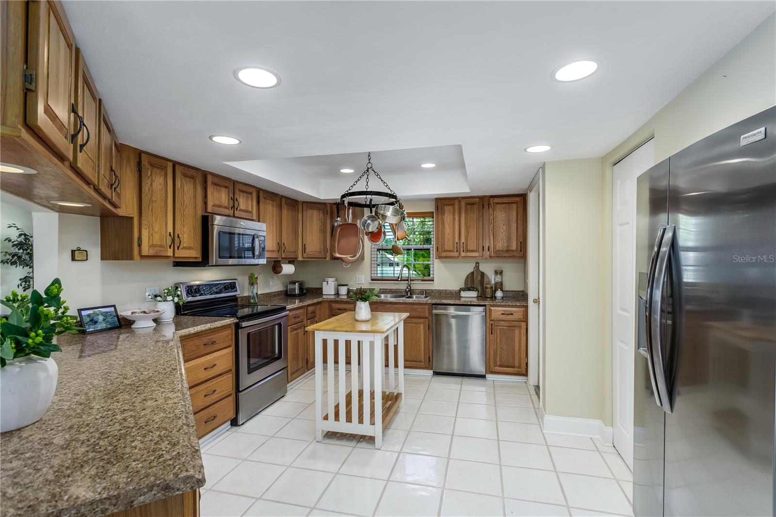 9203 KINGSRIDGE DR, TEMPLE TERRACE, FL, 33637