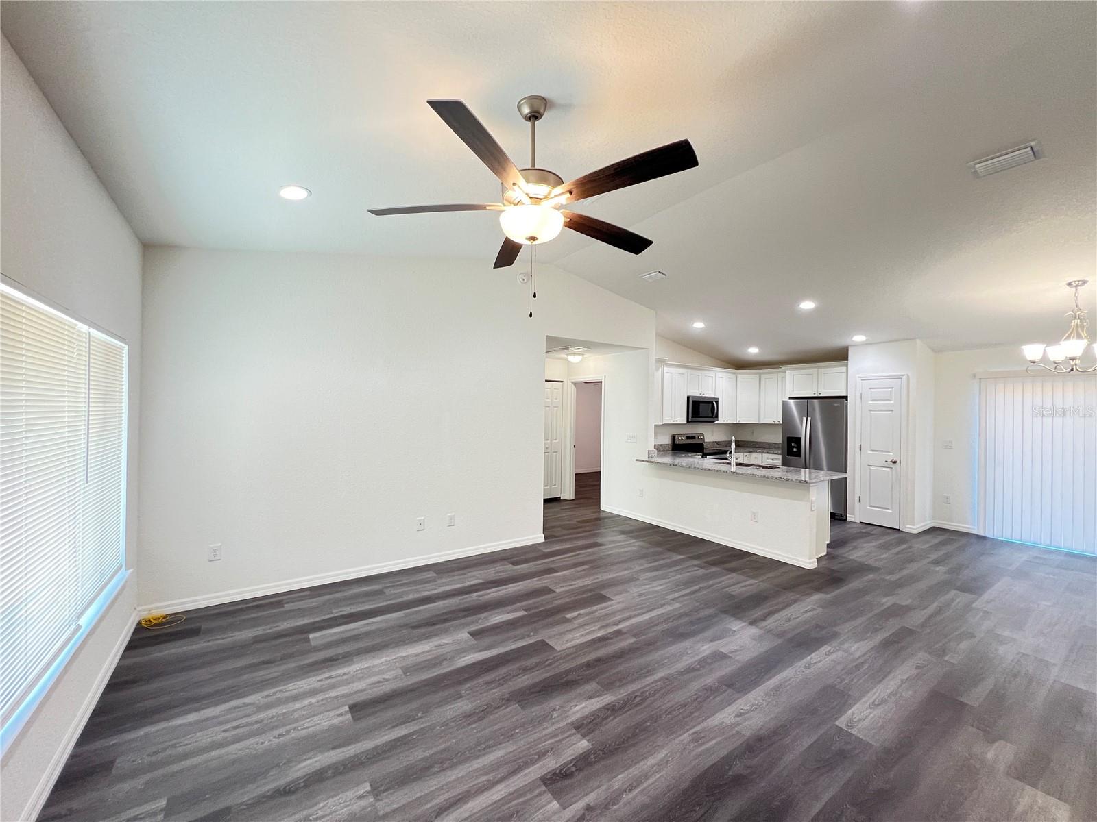 297 MALAUKA LOOP, OCKLAWAHA, FL, 32179