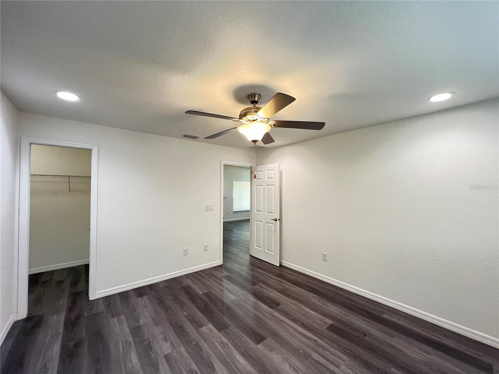 297 MALAUKA LOOP, OCKLAWAHA, FL, 32179