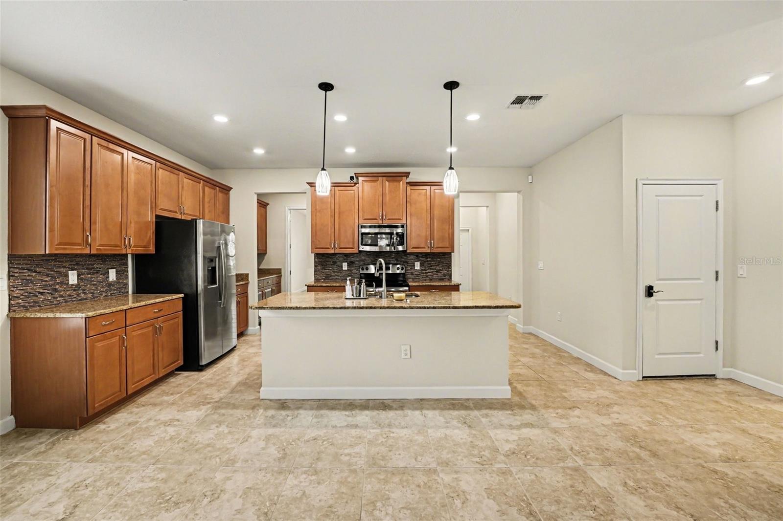 3074 WHITE HORSE CT, KISSIMMEE, FL, 34746