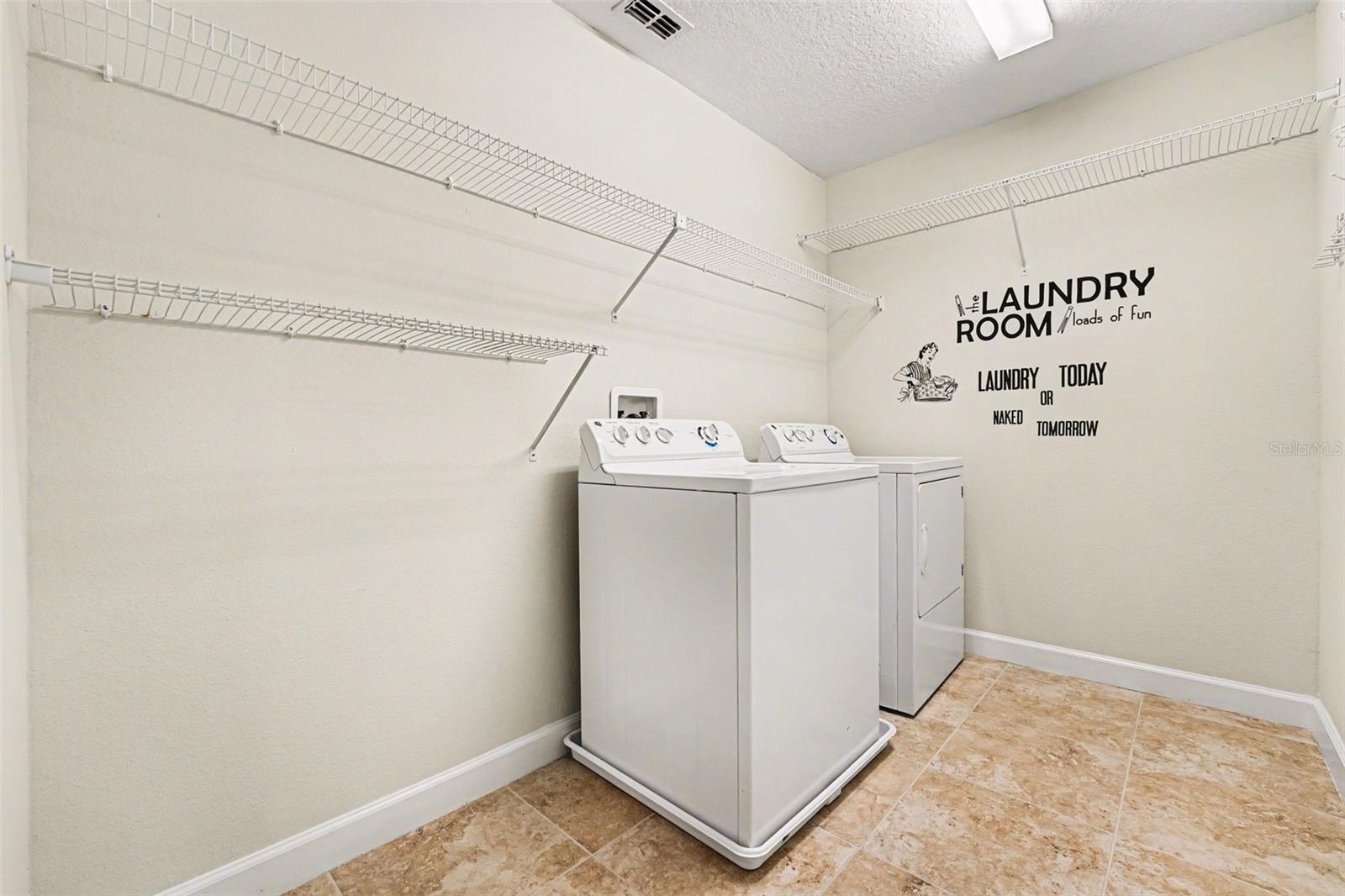 3074 WHITE HORSE CT, KISSIMMEE, FL, 34746