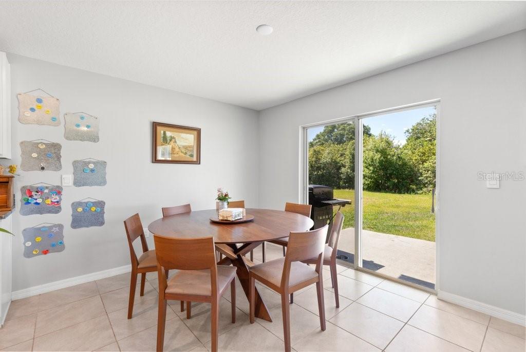 5439 LOGAN CAVE AVE, WIMAUMA, FL, 33598