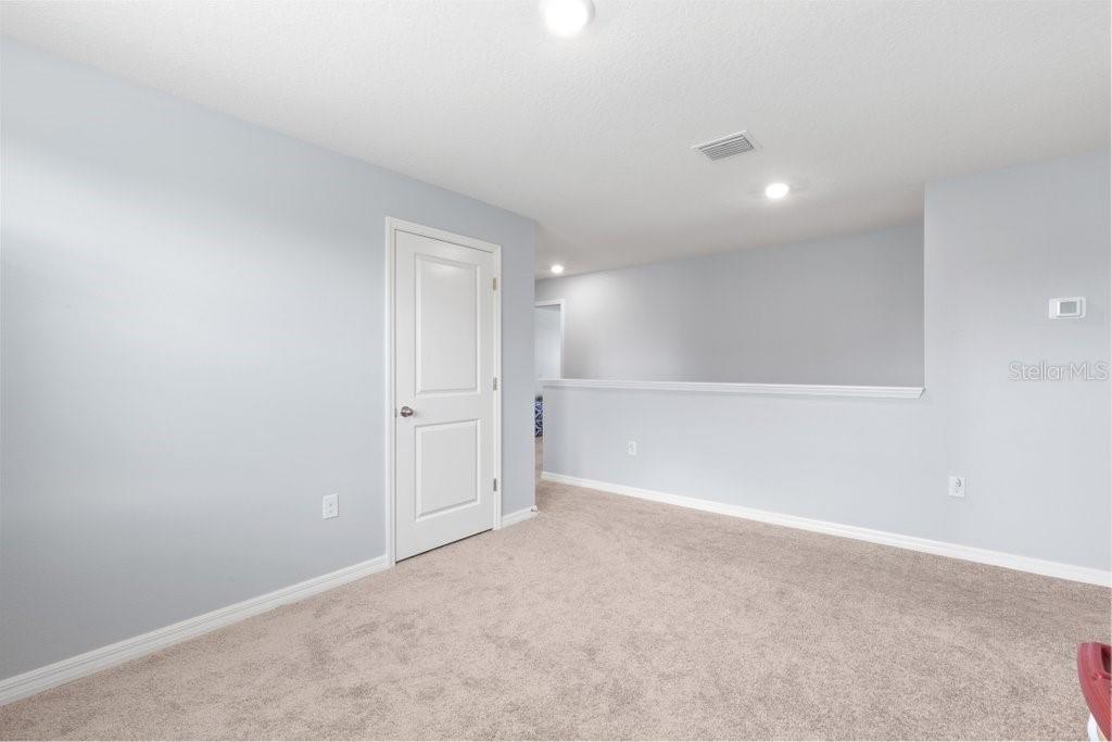 5439 LOGAN CAVE AVE, WIMAUMA, FL, 33598