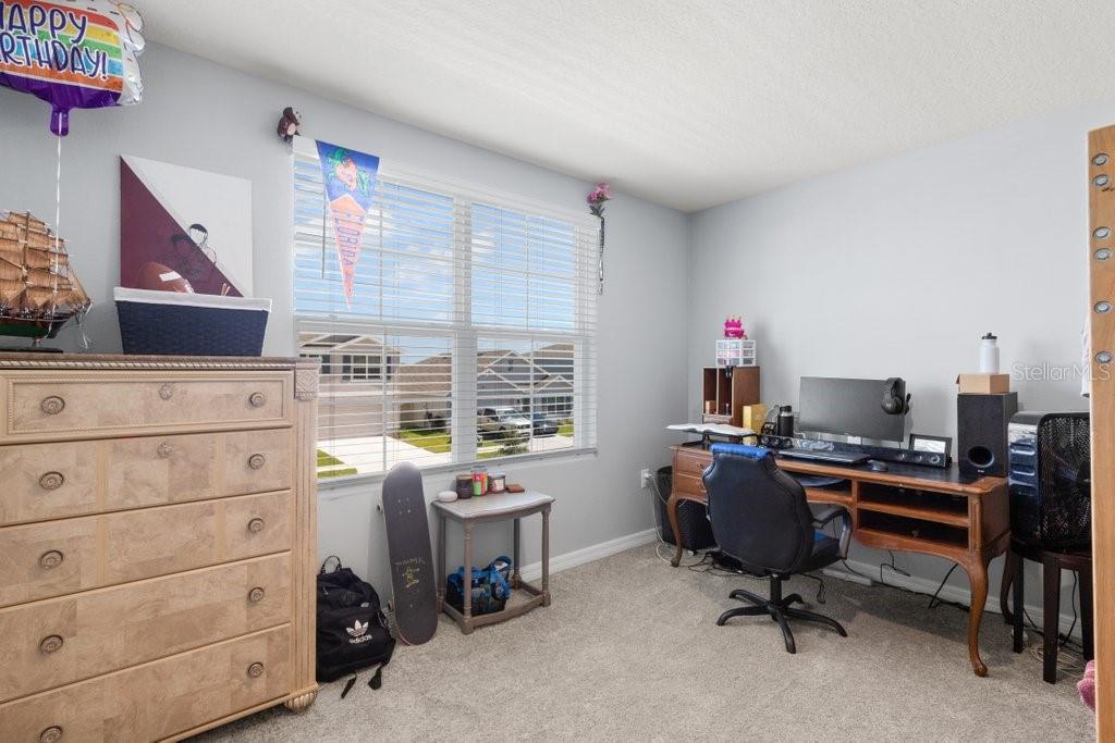 5439 LOGAN CAVE AVE, WIMAUMA, FL, 33598