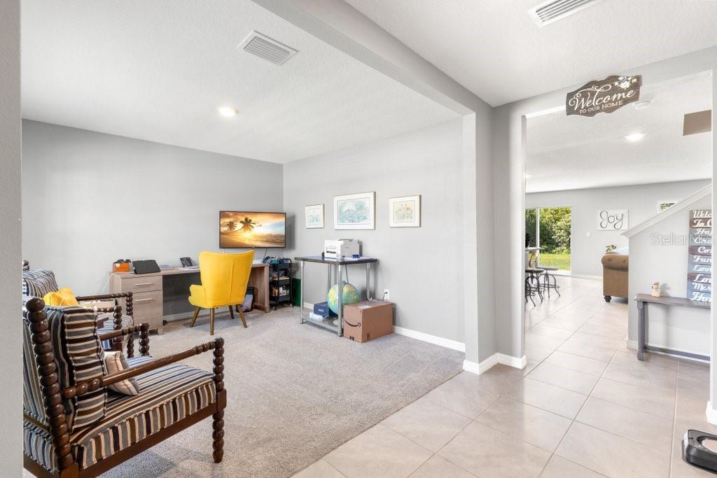 5439 LOGAN CAVE AVE, WIMAUMA, FL, 33598
