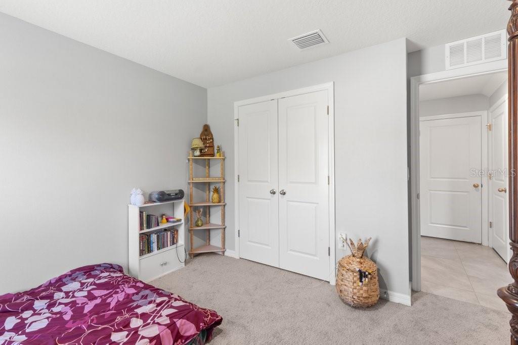 5439 LOGAN CAVE AVE, WIMAUMA, FL, 33598