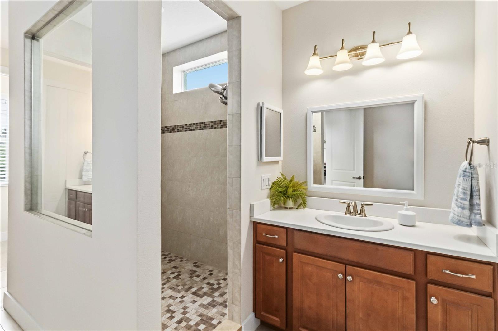 834 BIRDIE WAY, APOLLO BEACH, FL, 33572