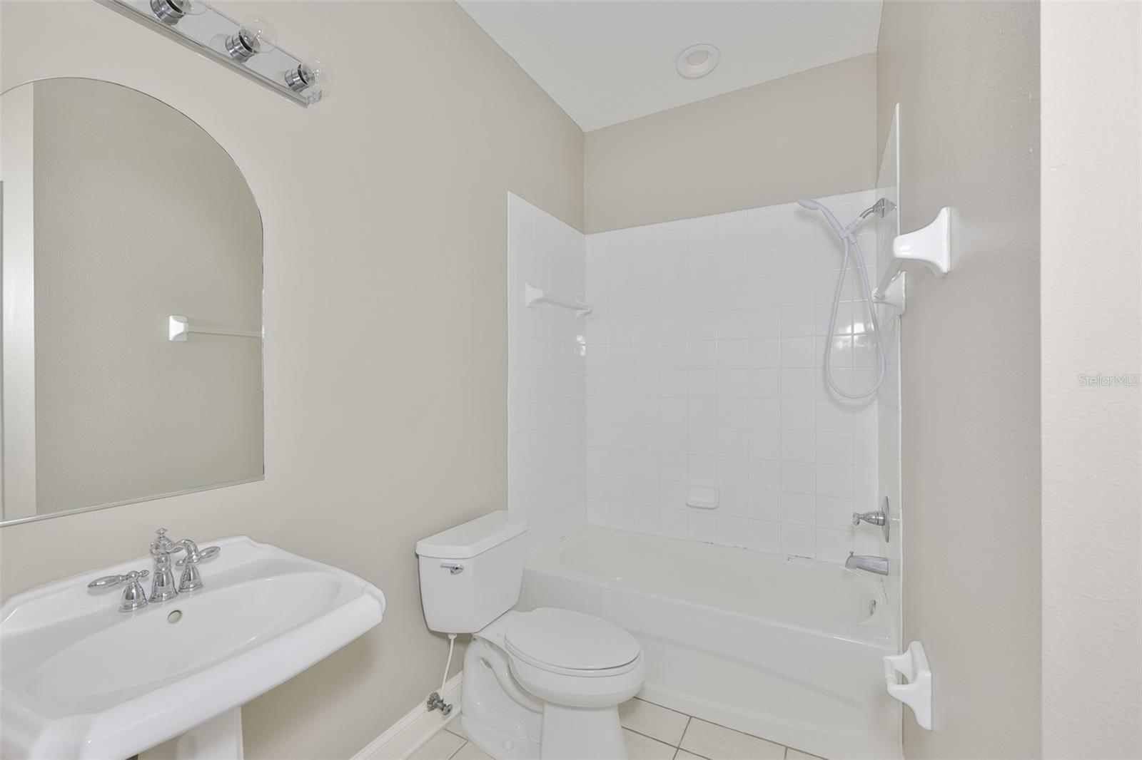 5615 GOLDEN ISLES DR, APOLLO BEACH, FL, 33572
